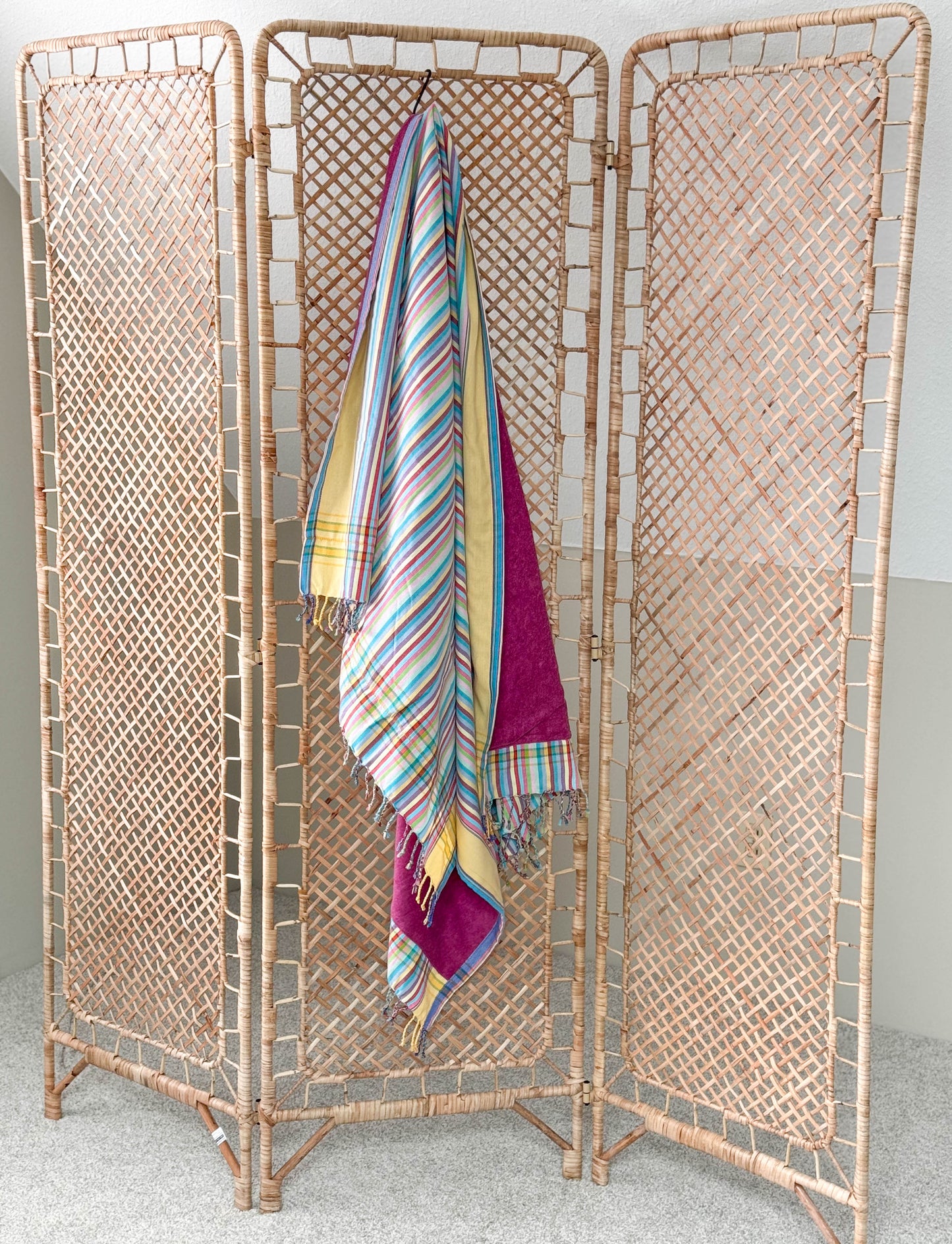 Kikoi with Towel - Butter Yellow & Raspberry